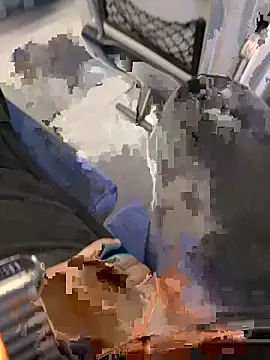 Snapshot of monikaas chatting on 10.13.25 monikaas online show from 10.13.25