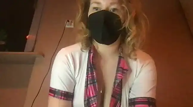 Snapshot of DirtyAlexIs chatting on 12.08.24 DirtyAlexIs online show from 12.08.24