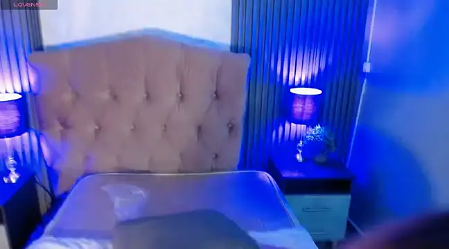 Snapshot of amapola_hs chatting on 12.23.24 amapola hs online show from 12.23.24