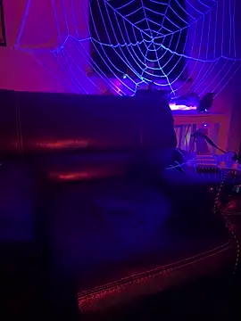 Snapshot of karrmmaa chatting on 09.16.25 karrmmaa online show from 09.16.25