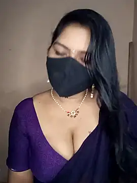 Snapshot of midhly chatting on 12.04.24 midhly online show from 12.04.24