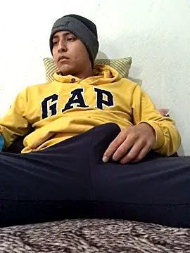 Snapshot of Slow_Kmazutra chatting on 12.02.24 Slow Kmazutra online show from 12.02.24