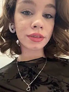 Street young online show from 12.22.24