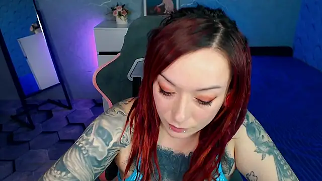 Snapshot of Miss-Tattoo chatting on 04.28.26 Miss-Tattoo online show from 04.28.26