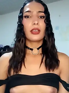 Lanna hott  online show from 02.28.25