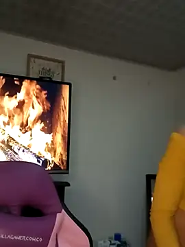 Lanna hott  online show from 10.14.25