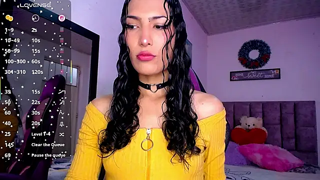 Snapshot of Lanna_hott_ chatting on 06.06.26 Lanna hott online show from 06.06.26