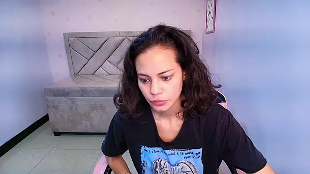 Snapshot of Tyna_ch chatting on 03.01.25 Tyna ch online show from 03.01.25