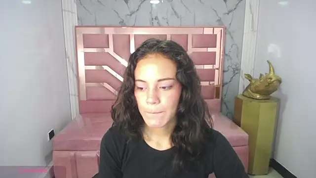 Snapshot of Tyna_ch chatting on 03.12.25 Tyna ch online show from 03.12.25