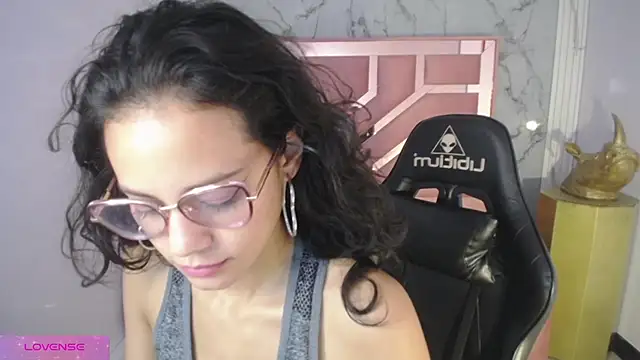 Snapshot of Tyna_ch chatting on 03.14.25 Tyna ch online show from 03.14.25