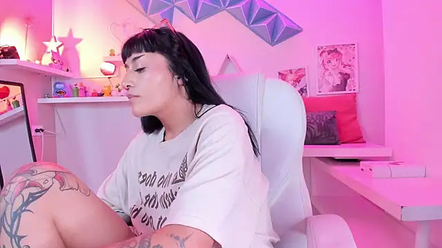 Snapshot of Valkiria_ponce chatting on 05.01.26 Valkiria ponce online show from 05.01.26