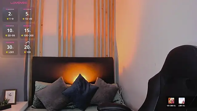 Snapshot of Valkiria_ponce chatting on 06.22.26 Valkiria ponce online show from 06.22.26