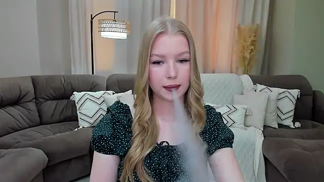 Snapshot of shy__lady chatting on 05.31.26 shy lady online show from 05.31.26