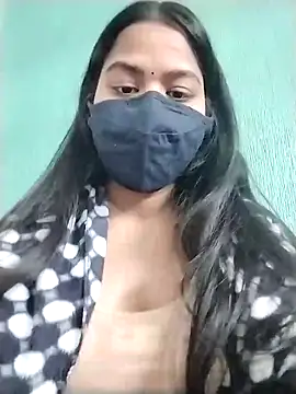 Snapshot of Sapna-80 chatting on 12.20.24 Sapna-80 online show from 12.20.24