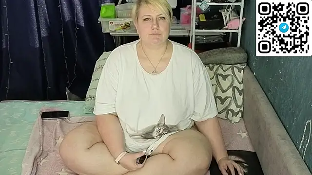 CuteHanna online show from 04.03.26