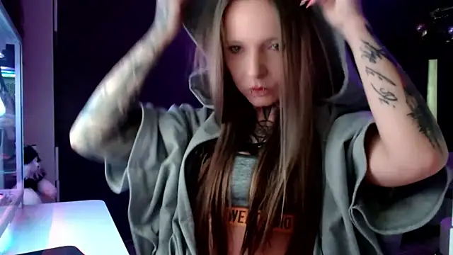 InesGold online show from 02.16.25