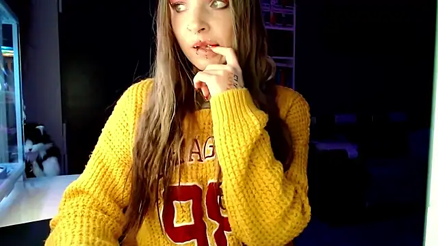 InesGold online show from 02.25.25