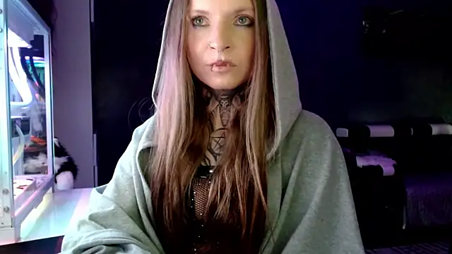 InesGold online show from 02.27.25