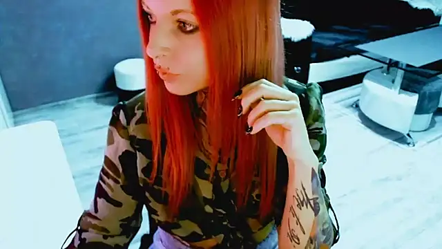 InesGold online show from 11.18.25