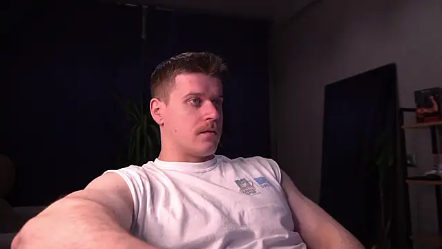 Snapshot of Bruno_Banani chatting on 06.18.26 Bruno Banani online show from 06.18.26