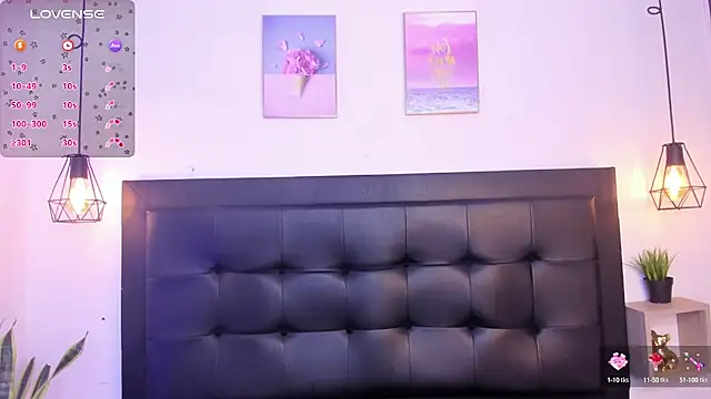 Snapshot of sweet_abby1 chatting on 12.10.24 sweet abby1 online show from 12.10.24