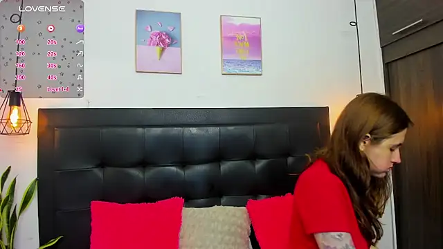 Snapshot of sweet_abby1 chatting on 02.15.25 sweet abby1 online show from 02.15.25