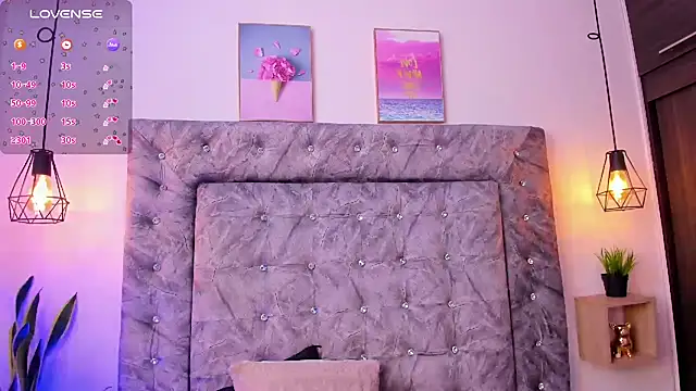 Snapshot of sweet_abby1 chatting on 02.21.25 sweet abby1 online show from 02.21.25