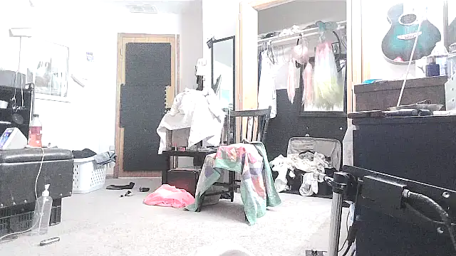 Snapshot of sissytrapdolly24 chatting on 01.31.25 sissytrapdolly24 online show from 01.31.25