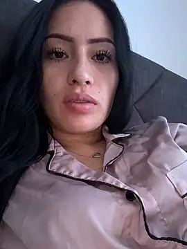 Snapshot of Sara_luna_ chatting on 12.17.24 Sara luna  online show from 12.17.24