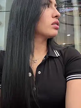 Snapshot of Sara_luna_ chatting on 12.28.24 Sara luna  online show from 12.28.24