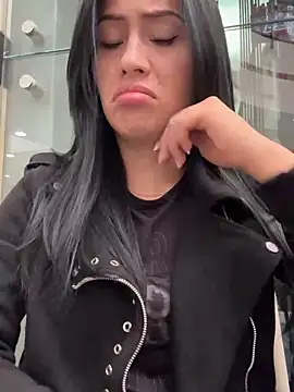 Snapshot of Sara_luna_ chatting on 01.15.25 Sara luna  online show from 01.15.25