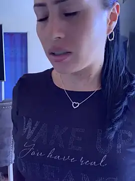 Snapshot of Sara_luna_ chatting on 01.18.25 Sara luna  online show from 01.18.25