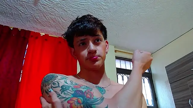 GabyThoms online show from 01.04.25