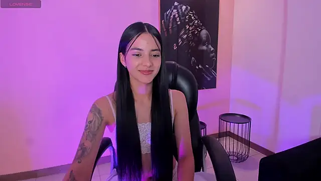 HannahJamesX online show from 03.02.25