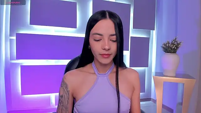 HannahJamesX online show from 09.26.25