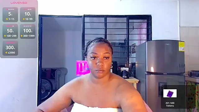 Snapshot of CiaraEbony chatting on 02.06.25 CiaraEbony online show from 02.06.25