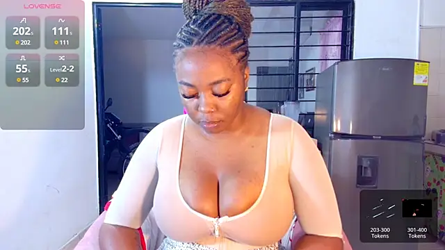 Snapshot of CiaraEbony chatting on 03.20.25 CiaraEbony online show from 03.20.25