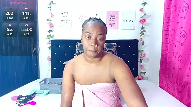 CiaraEbony online show from 11.22.25