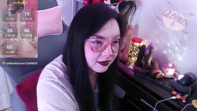 LiloMoon69 online show from 09.26.25