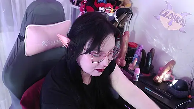 LiloMoon69 online show from 09.30.25