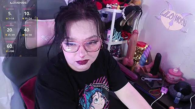 LiloMoon69 online show from 10.04.25