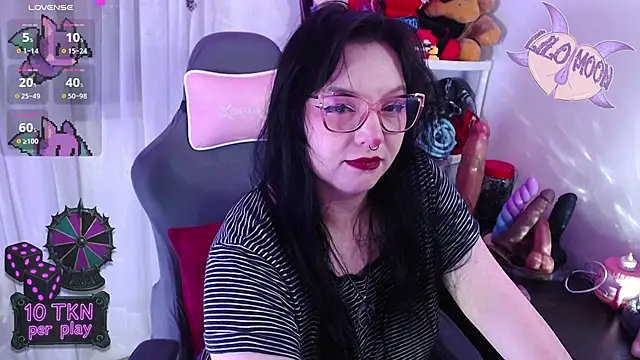 LiloMoon69 online show from 11.12.25