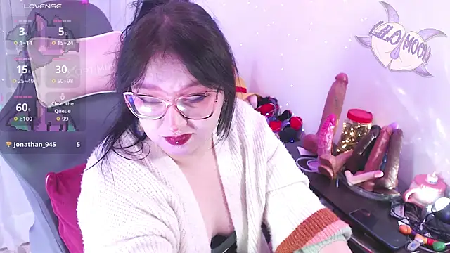 Snapshot of LiloMoon69 chatting on 04.20.26 LiloMoon69 online show from 04.20.26