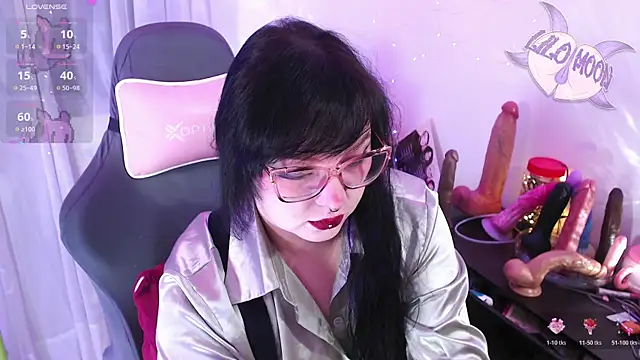 Snapshot of LiloMoon69 chatting on 05.09.26 LiloMoon69 online show from 05.09.26