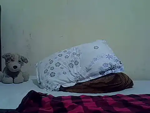 pretty vivy online show from 02.16.25