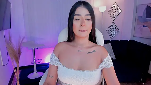 amelie jhons online show from 01.15.25