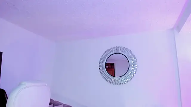 amelie jhons online show from 01.23.25