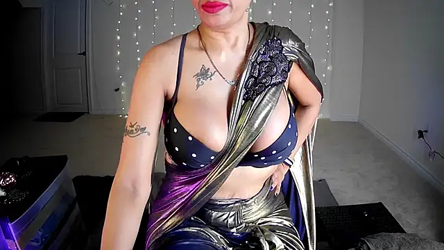 Snapshot of roma_indobong_temptress chatting on 02.18.26 roma indobong temptress online show from 02.18.26