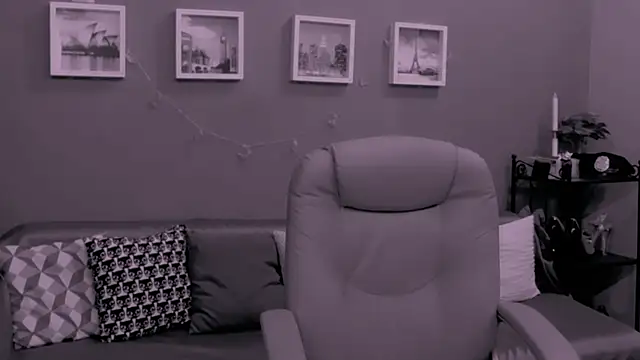 ChantalLion online show from 12.15.24