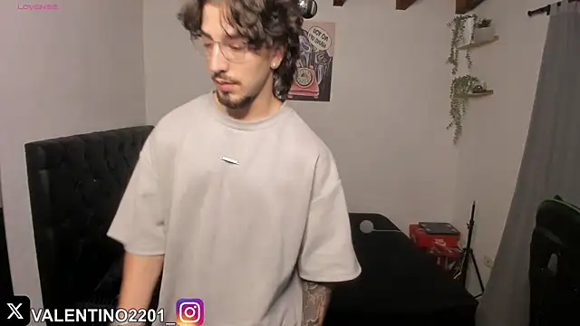 Valentino Xander online show from 11.12.25